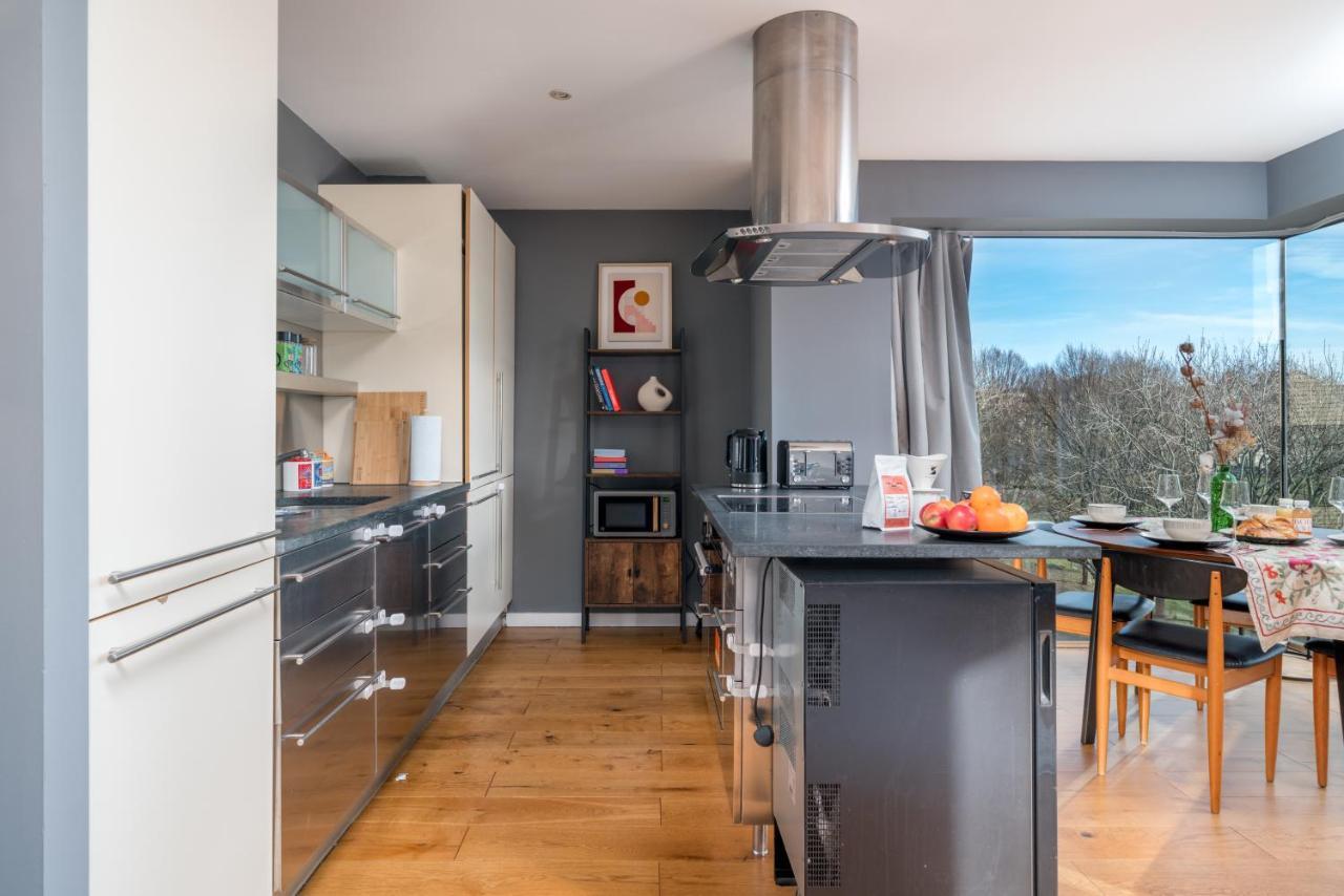2 Bedroom Apartment With Park Views Shoreditch ลอนดอน ภายนอก รูปภาพ